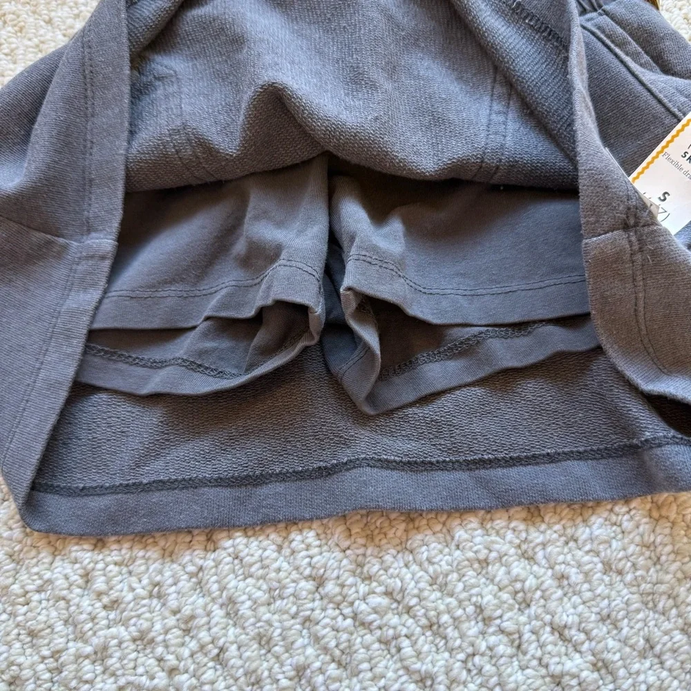 NWT Cat & Jack Gray Skort size 6/7